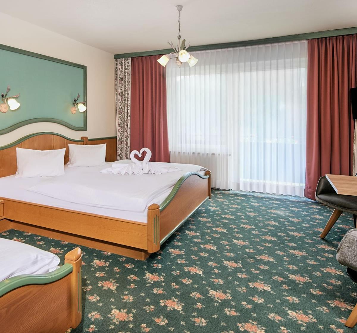 Hotel Bergglueck Фильцмос Экстерьер фото